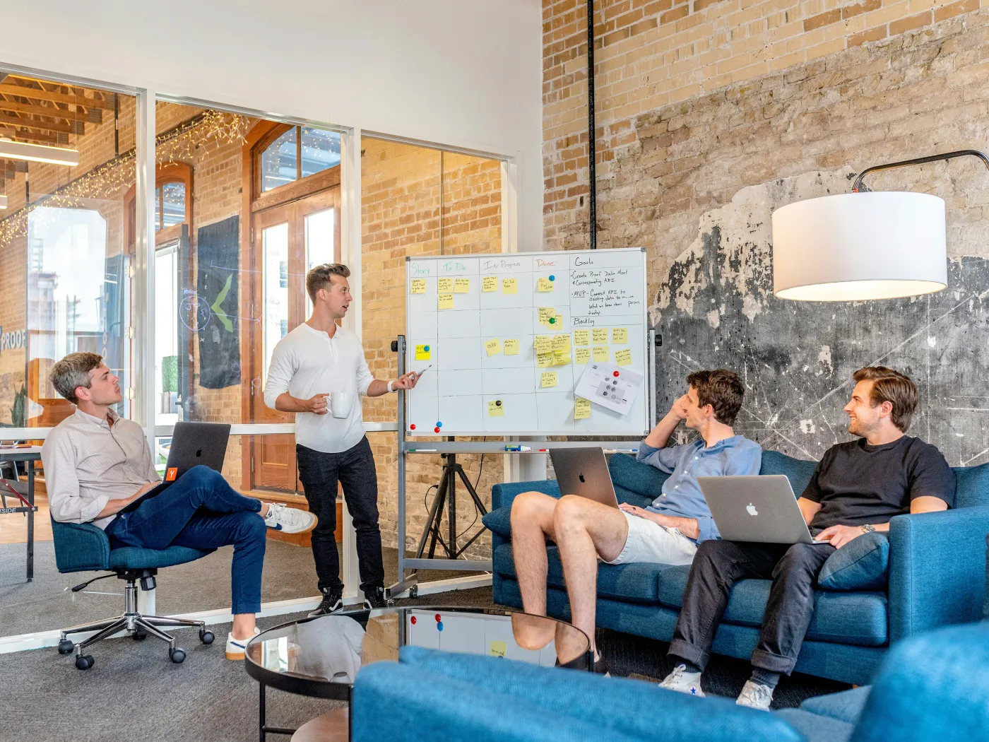 Marketing agency virtual assistant managing campaigns, reporting, and client follow-up